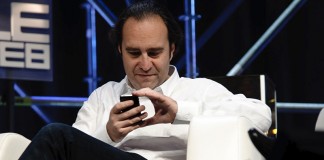 Xavier Niel veut former les seniors au métier de développeur