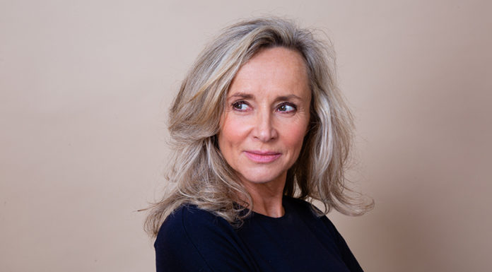 Un studio photo dédié aux mannequins seniors