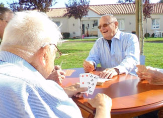 Les bienfaits du rire chez les seniors