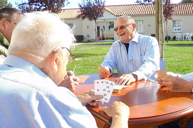 Les bienfaits du rire chez les seniors