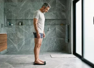 Le poids idéal d’un homme de 50 ans : un équilibre à trouver Le poids idéal d'un homme de 50 ans : un équilibre à trouver