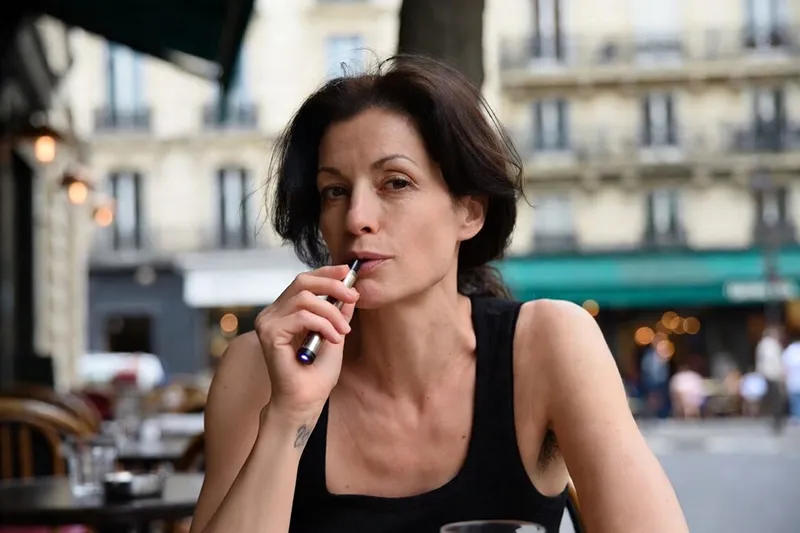 Arrêter le tabac après 50 ans : la cigarette électronique est-elle un bon choix
