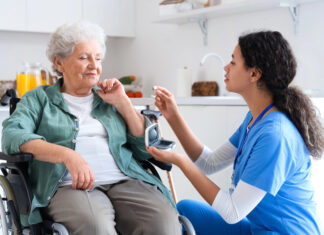 Marseille : un Ehpad municipal pour réduire le désert médico-social dans les quartiers nord