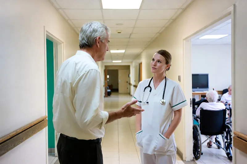 L’âge reste un frein… sauf quand il s’agit d’accompagner les personnes encore plus âgées
